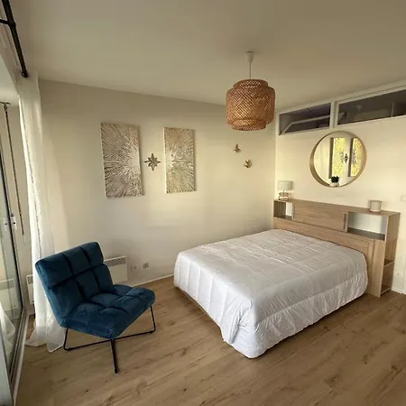 Apartment Family Cocoon On The Seafront